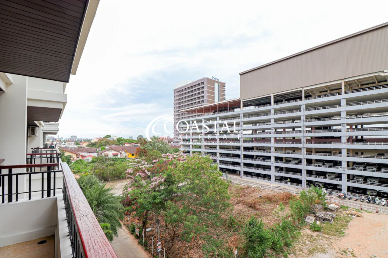 Condo For Sale And Rent Central Pattaya_C011251_19