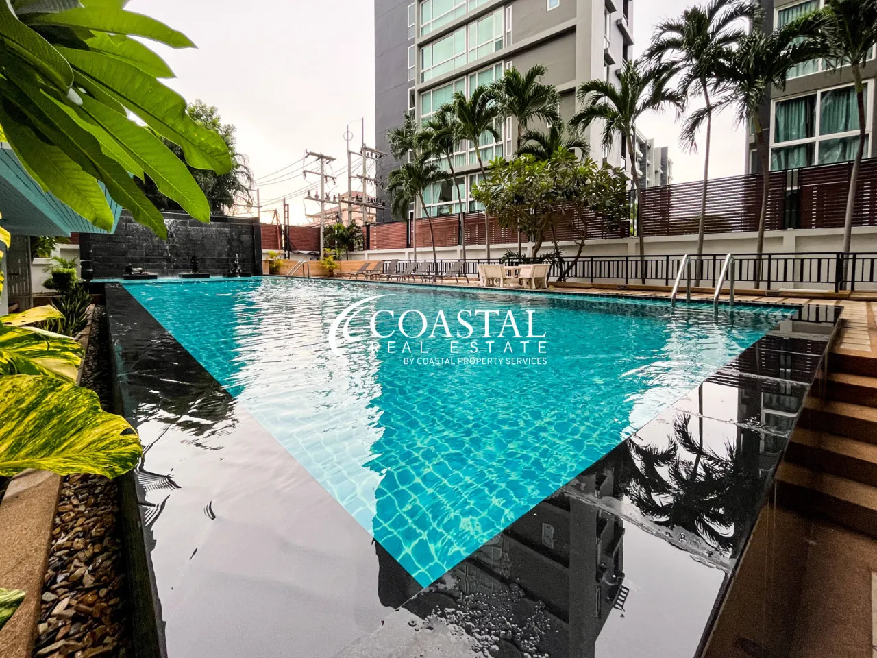 Condo For Sale And Rent Central Pattaya_C011251_24