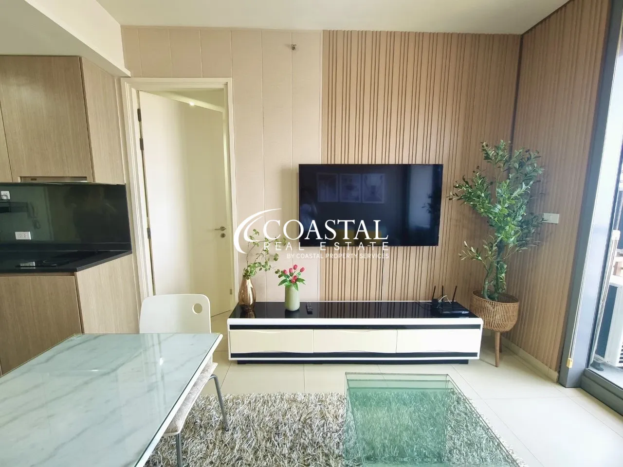 Condo For Sale And Rent South Pattaya_C011327_5