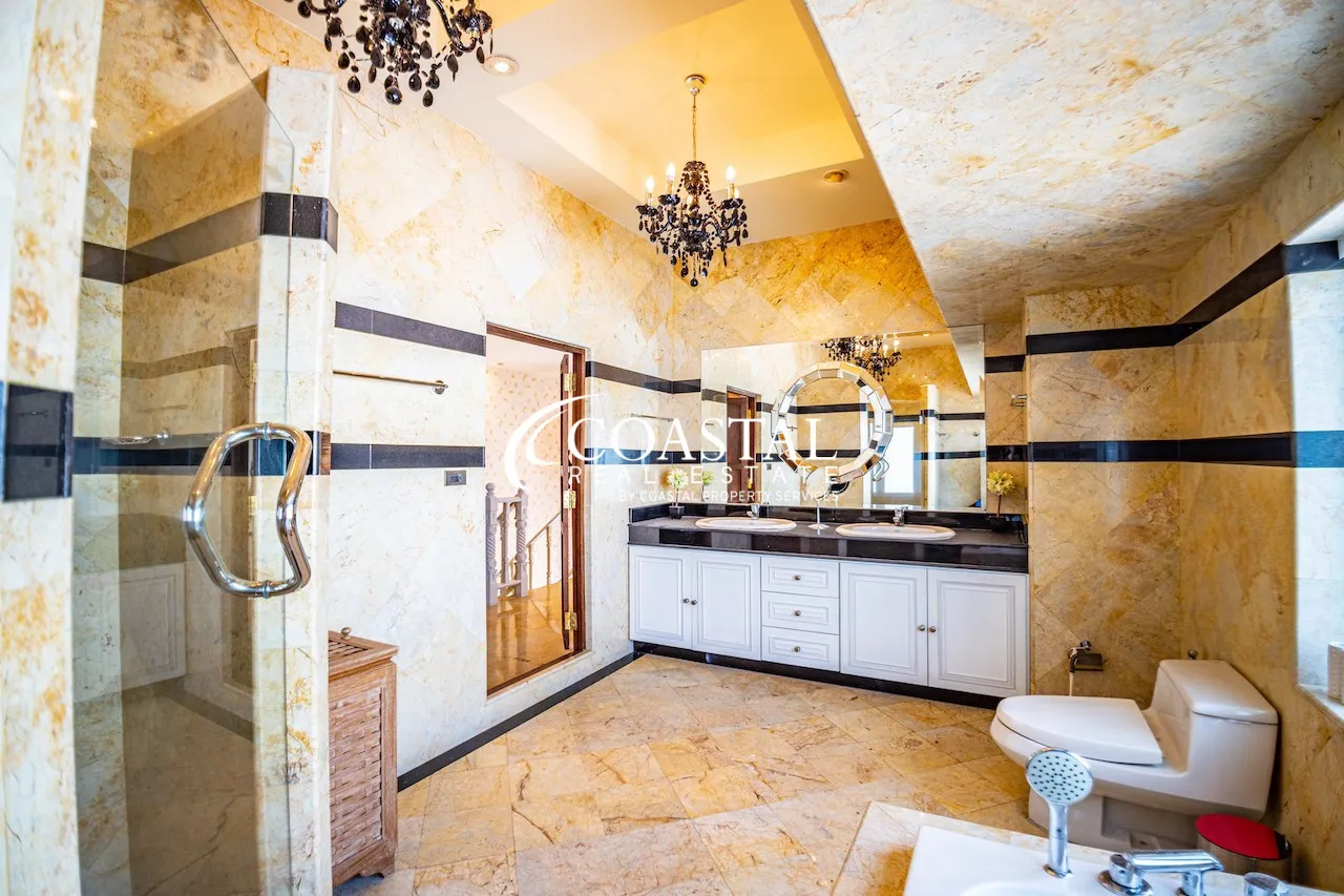 Condo For Sale And Rent South Pattaya_C013709_17