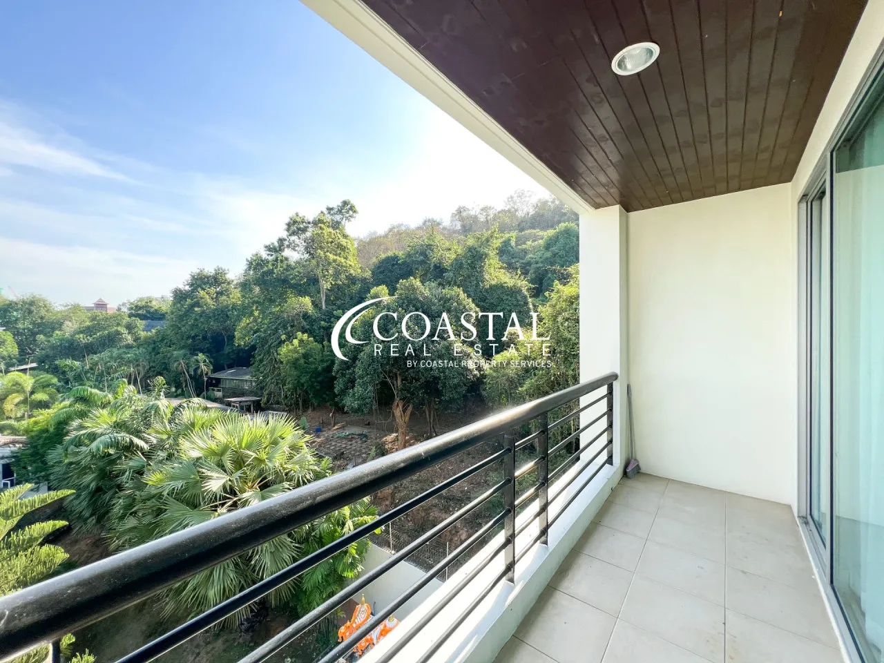 Condo For Sale And Rent South Pattaya_C014140_20