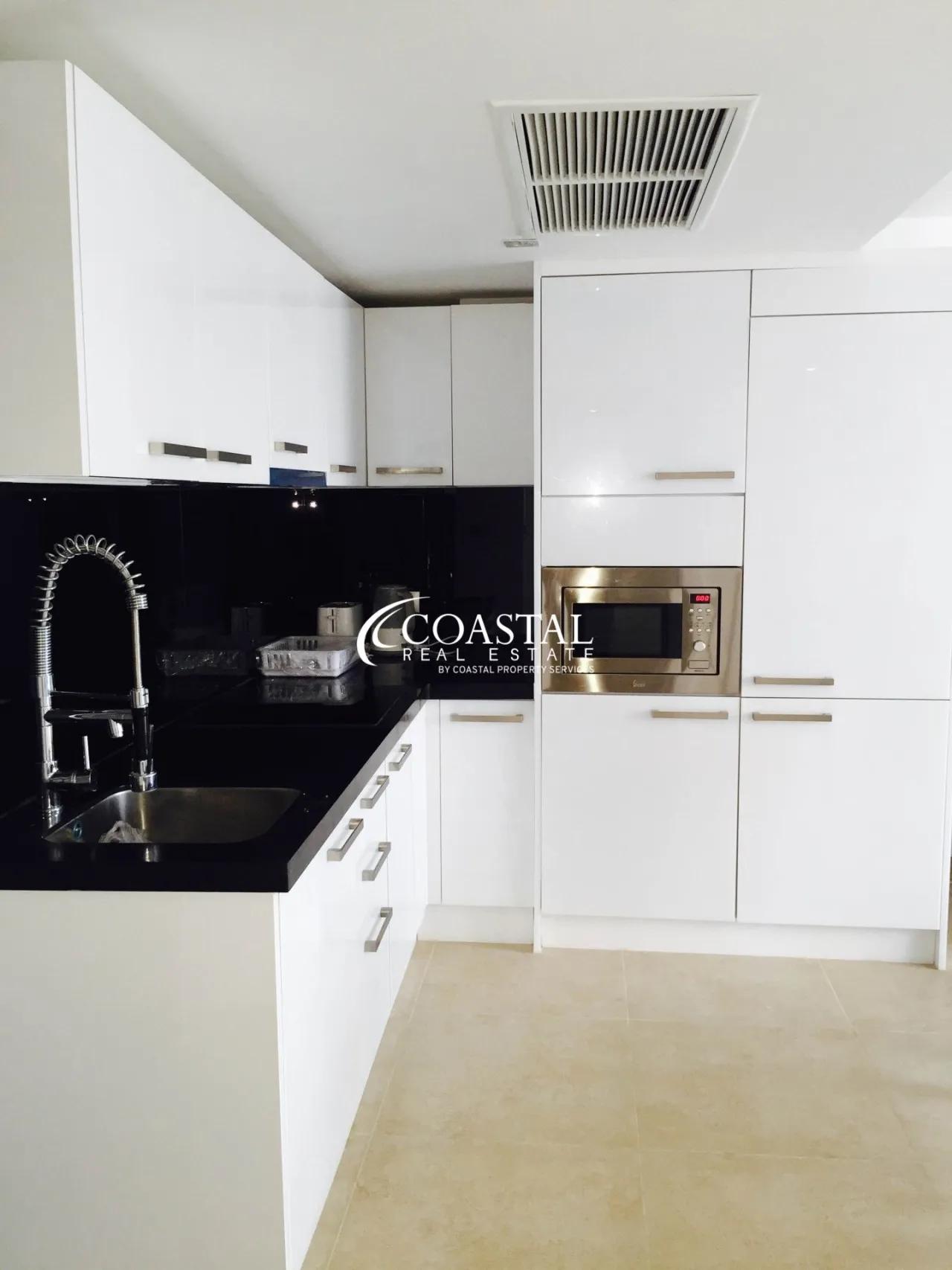 Condo For Sale Central Pattaya_C009992_15