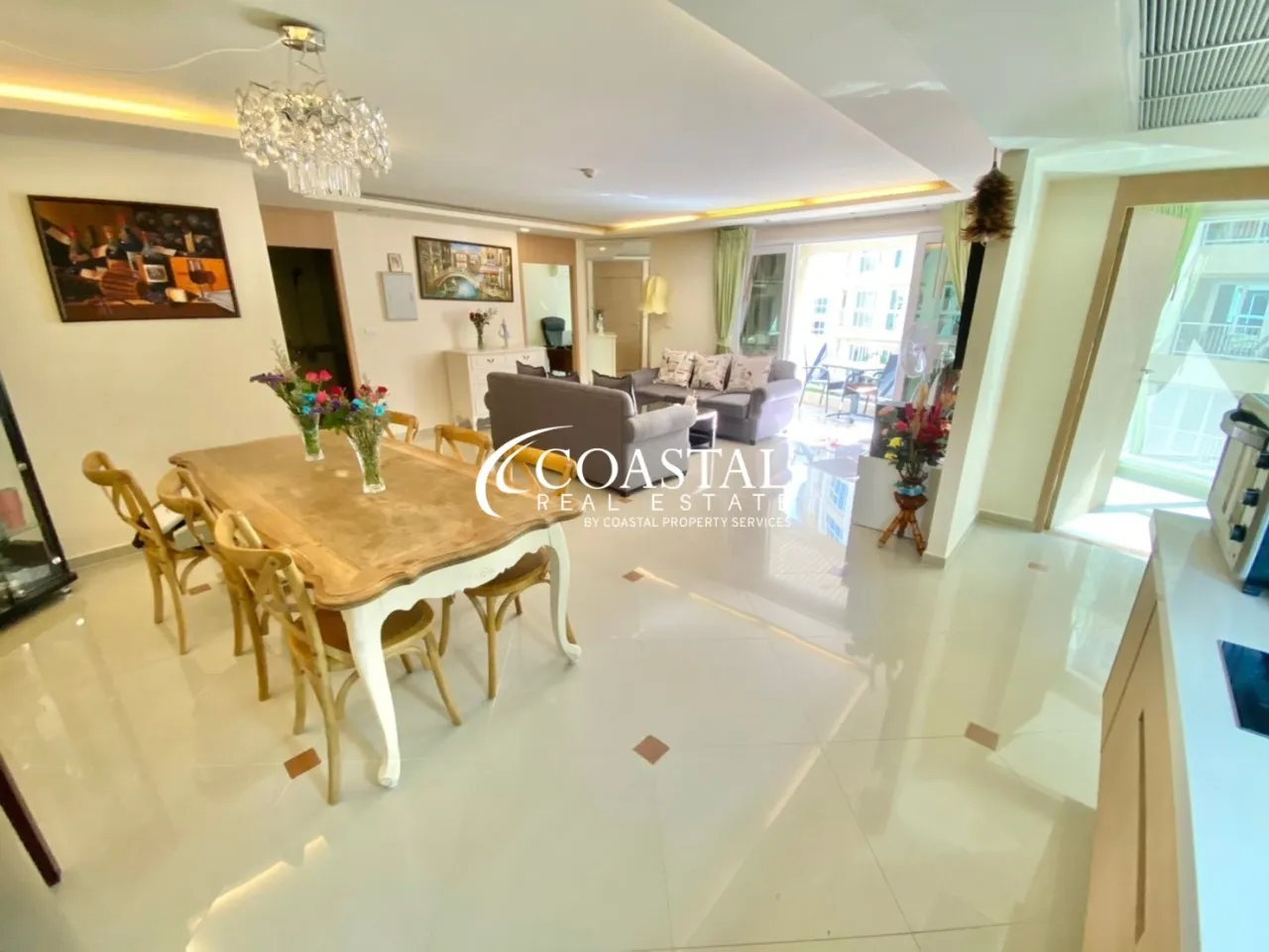 Condo For Sale Central Pattaya_C013273_7