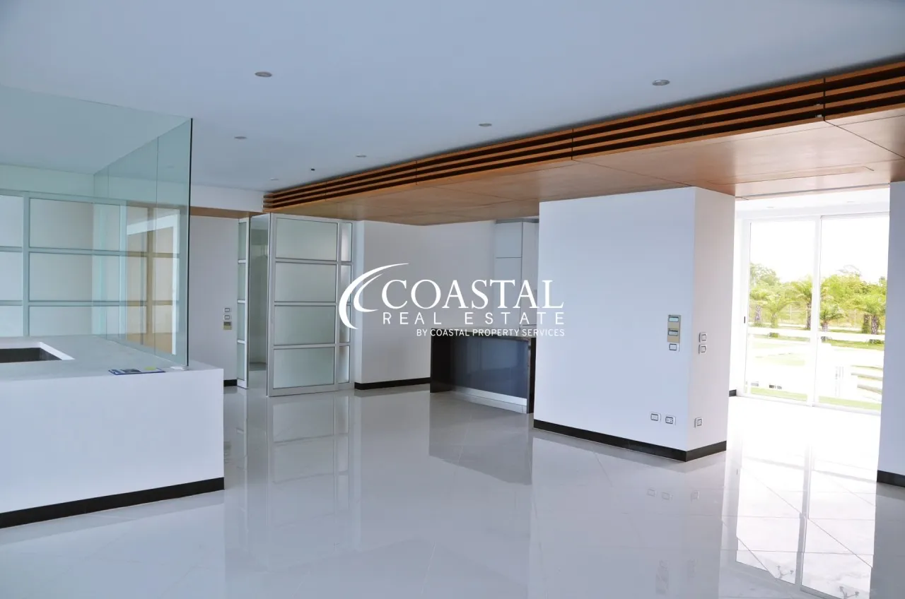 Condo For Sale Na-Jomtien_C010680_13