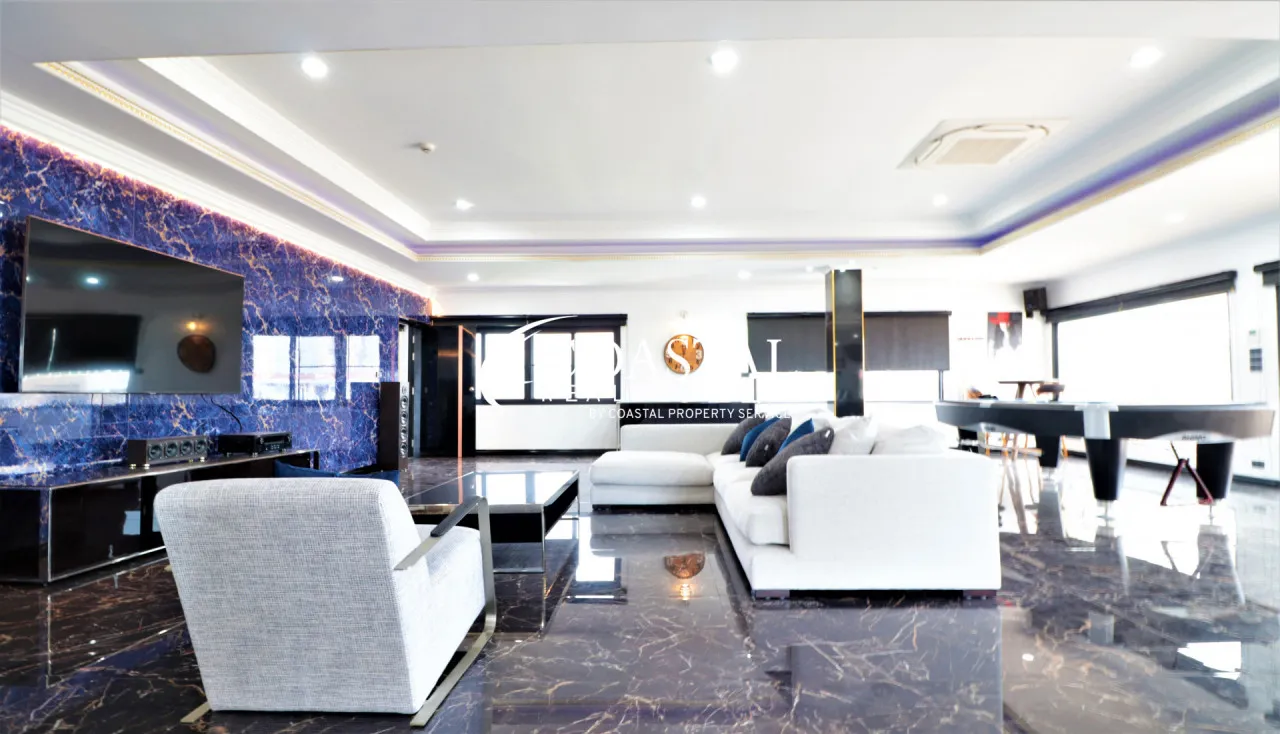 Condo For Sale Pratumnak C013673