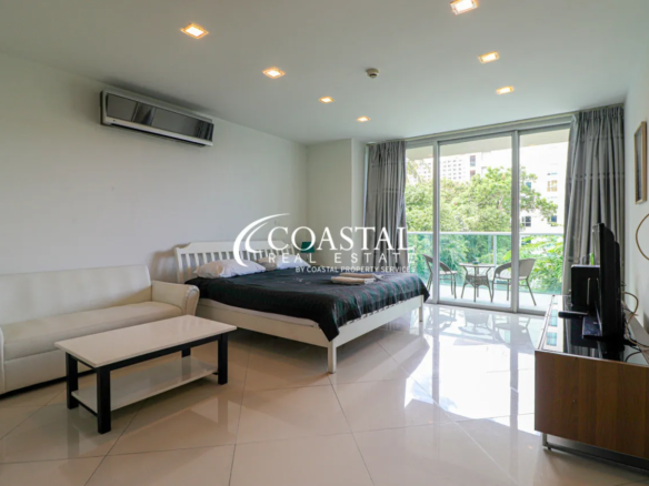 Condo For Sale Wong Amat C011006