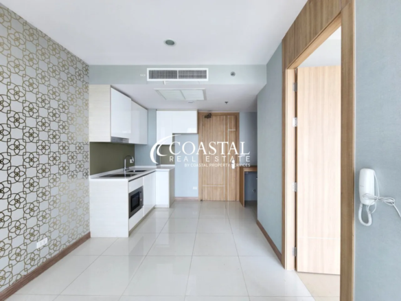 Condo For Sale Wong Amat C011728