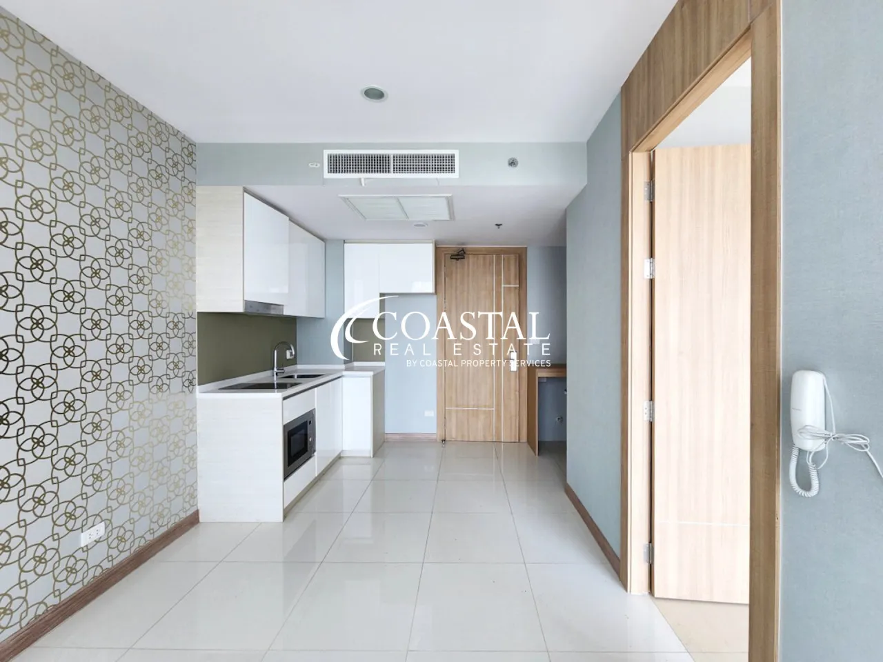 Condo For Sale Wong Amat C011728