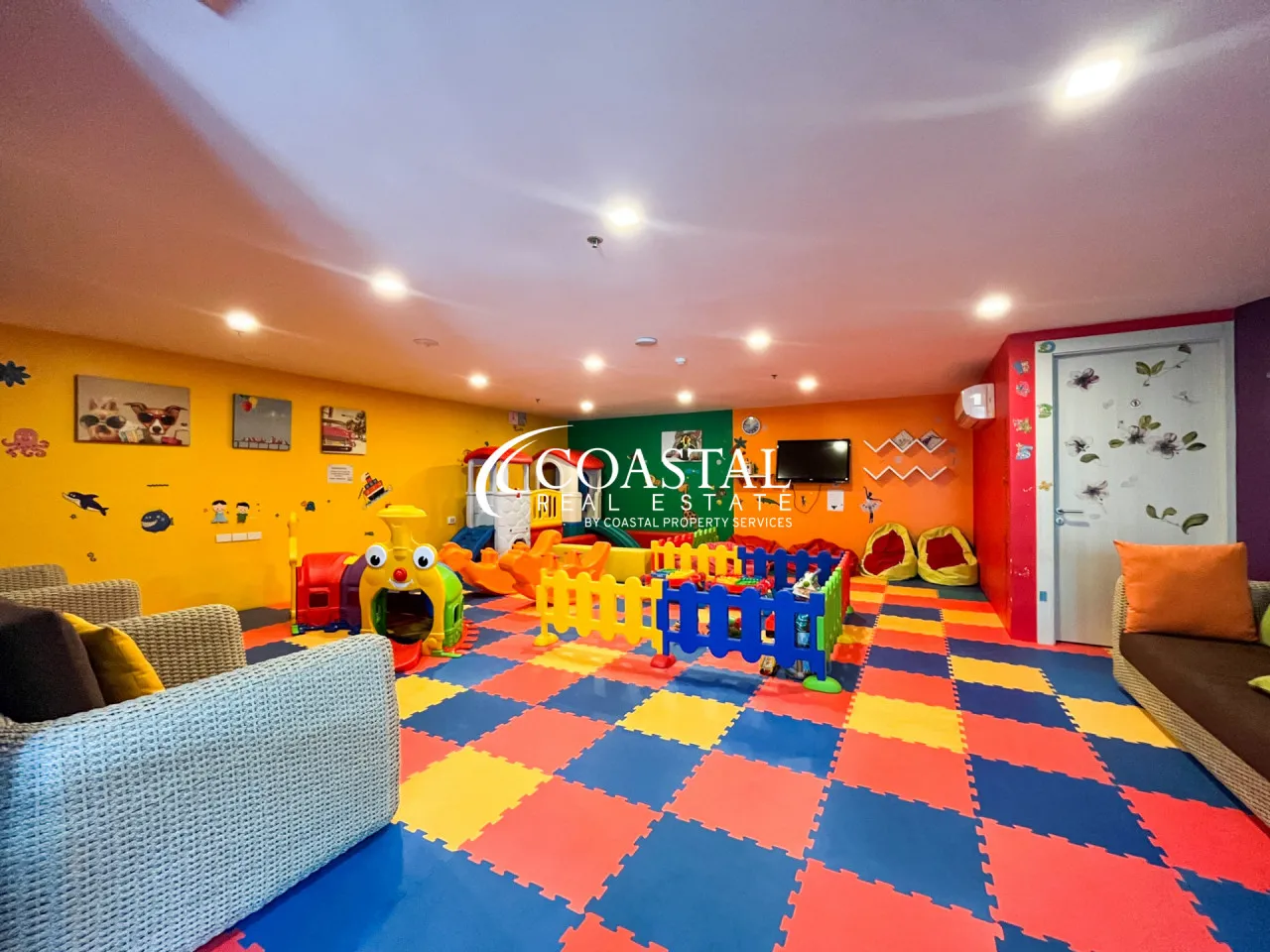 Condo For Sale Wong Amat_C012218_29