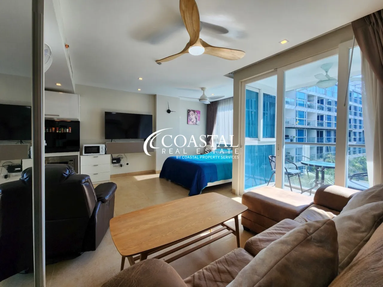 Condo For Sale Central Pattaya_C014215_3