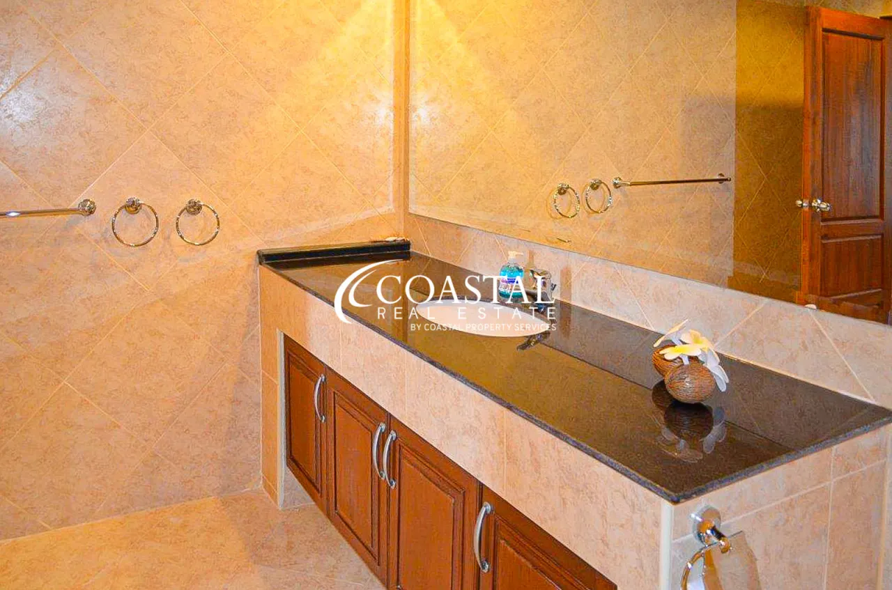 Condo For Sale Na-Jomtien_C014400_9