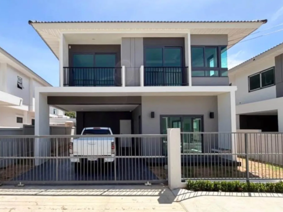 Villa Pattaya 420 M2 4 Ch 5 Sdb 13 900 000 THB